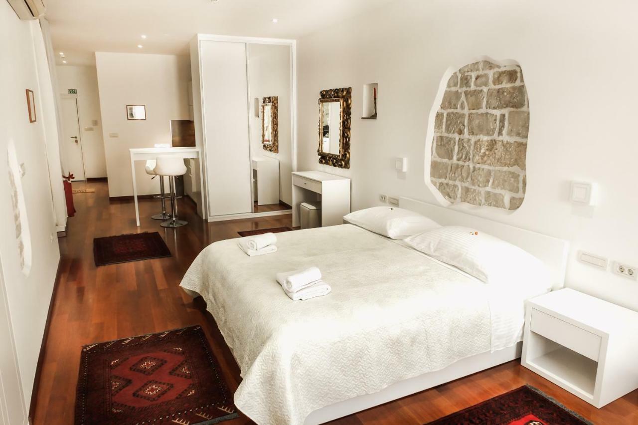 Old Square Studio Apartment Σπλιτ Εξωτερικό φωτογραφία