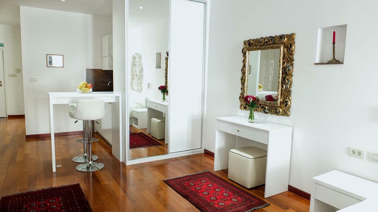 Old Square Studio Apartment Σπλιτ Εξωτερικό φωτογραφία
